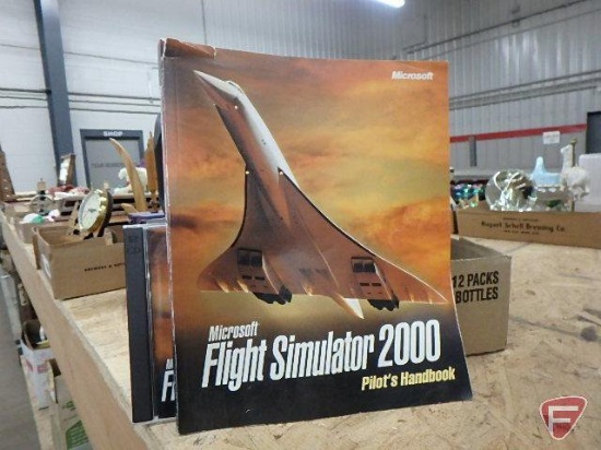 CH Products flight sim yoke LE, Microsoft Flight Simulator 2000 game and pilot's