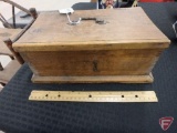 Vintage wood box with tray insert, 12inW