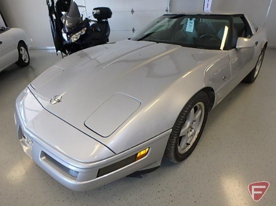 1996 Chevrolet Corvette Collectors Edition Convertible Passenger Car, VIN # 1g1yy22p7t5109489