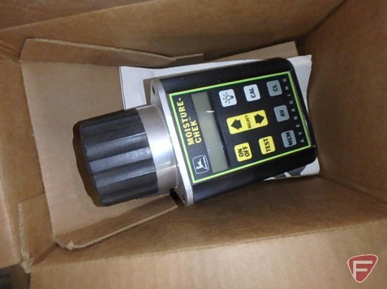 John Deere TY16060 Moisture-Chek grain moisture tester