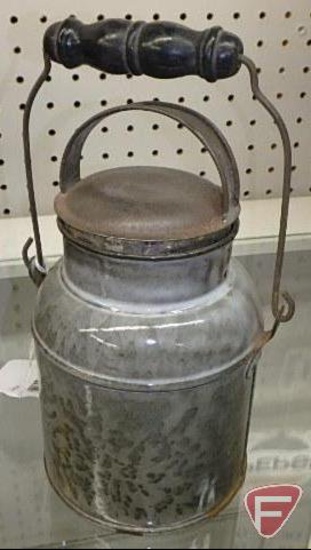 Gray enamel cream can with lid