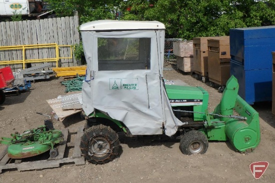 Deutz Allis 612 compact tractor hydrostatic, 36in blower attachment, 38in mower deck