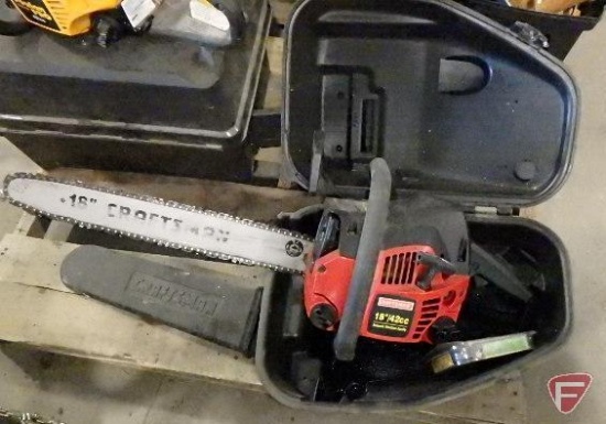 Craftsman 42cc 18" gas chainsaw with plastic case and 18" chain
