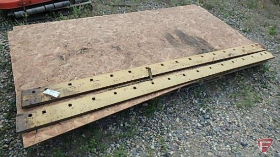 (2) 8ft cutting edges, 1/4in plywood sheets