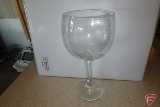 (18) wine glasses