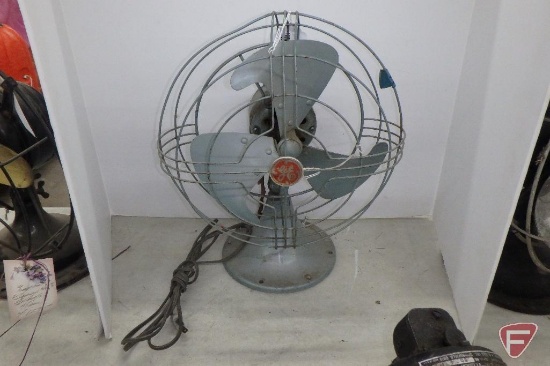 Vintage General Electric oscillating fan, no. 84