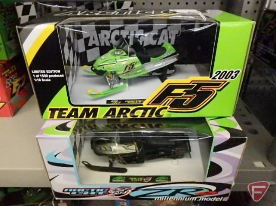 Replica toy snowmobiles, Team Arctic 2003 F5 limited edition and