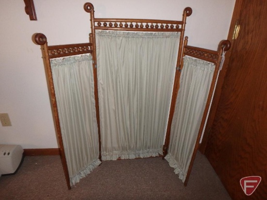 Vintage childs changing screen, privacy curtain, center panel is 43inHx22inW