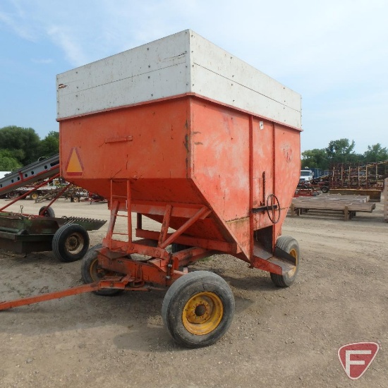 Kory gravity box on Minnesota 9 ton wagon