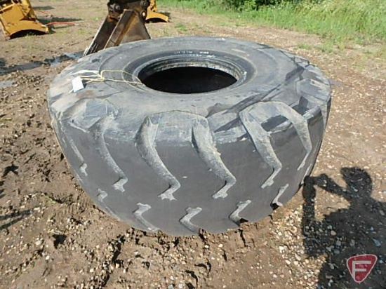 Firestone Super Rock Grip WB 26.5-25 20-ply tire