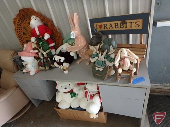 Rabbit decorations, white bears