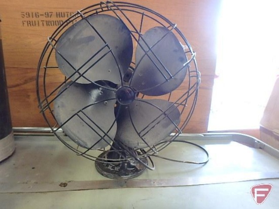 Vintage Emerson Electric table top fan, 16in diameter, 3 speed, oscillating