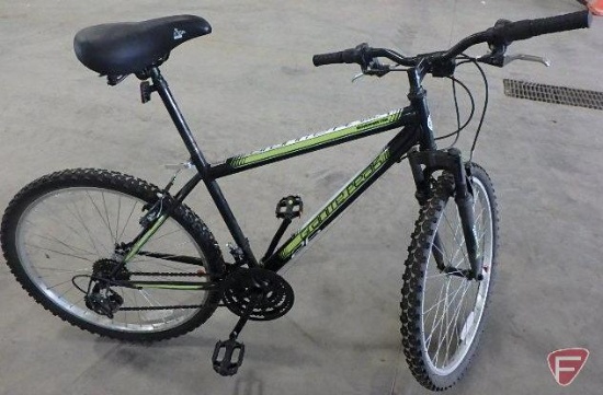 Roadmaster 26in men's 18 speed black and green bike/bicycle