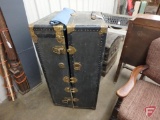 P. Becker & Co Makers Chicago travel trunk