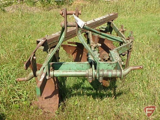 John Deere 3pt 3X16 trip-bottom plow