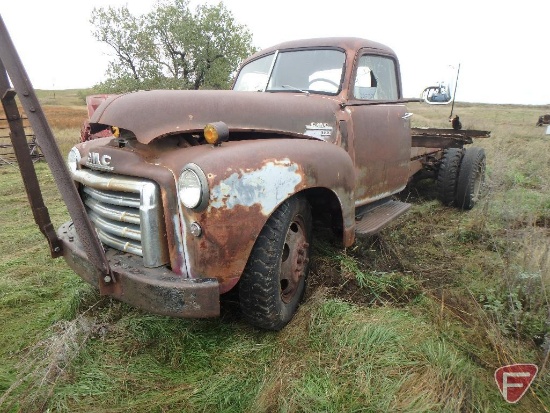 1950 GMC 300 cab/chassis with hoist