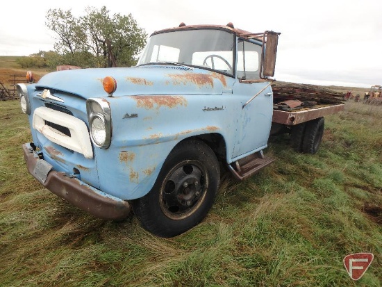 1959 International A162 flatbed truck with hoist