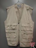 Himalaya Outfitters hunting vest size 2XLT