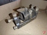 Model T valve vise