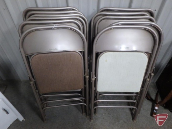 (11) metal folding chairs