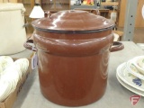 14in Diameter enamel pot with lid, missing top piece of lid, 13inH