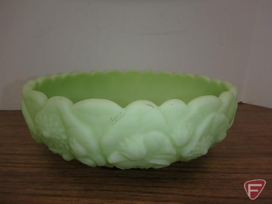 Frosted green glass bowl, flower pattern