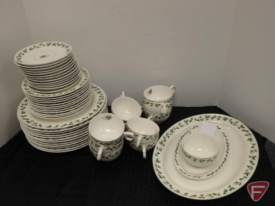 Hall's Superior Dinnerware, Camio Rose pattern, not complete