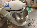 Kitchenaid Classic Plus mixer with bowl and whisk, gears are starting to wear