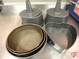 (2) Angel food cake pans, Cheesecake pans, Heart-shaped springform pan