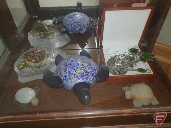 Turtle measuring spoons, paperweight and colbalt blue figurine