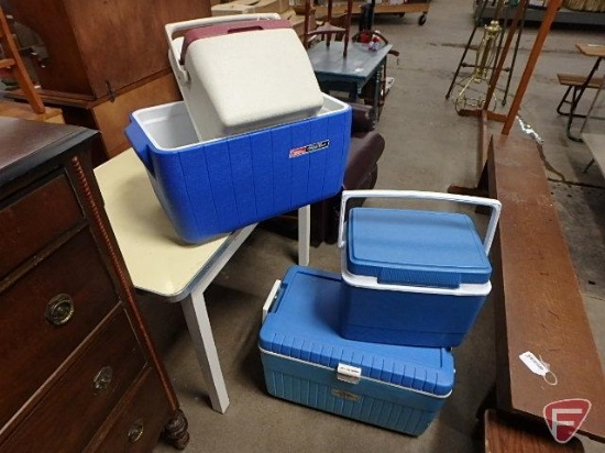 (4) coolers, Coleman, Rubbermaid, Thermos. All 4 pieces