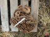 3/8 LOG CHAIN WITH HOOKS