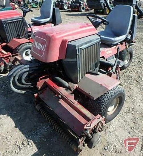 2005 Toro 2000 Reelmaster diesel 3WD tee reel mower, 3,529 hrs, SN: 03428-250000121