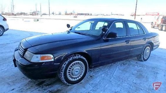 2000 Ford Crown Victoria Passenger Car