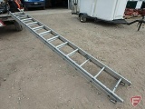 Aluminum extension ladder, 11ft not extended