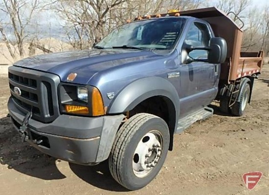 2007 Ford F-450 Pickup Truck with Hydraulic lift dump, DOES NOT RUN