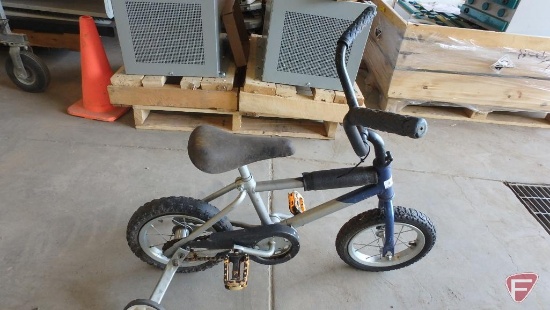 Kid's silver/blue tricycle