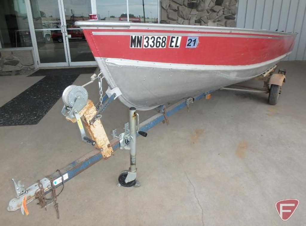 1982 16 Aluminum Lund Boat Johnson 15hp Motor Minkota Trolling Motor And 1976 Holsclaw Trailer Vehicles Marine Aviation Boats Online Auctions Proxibid