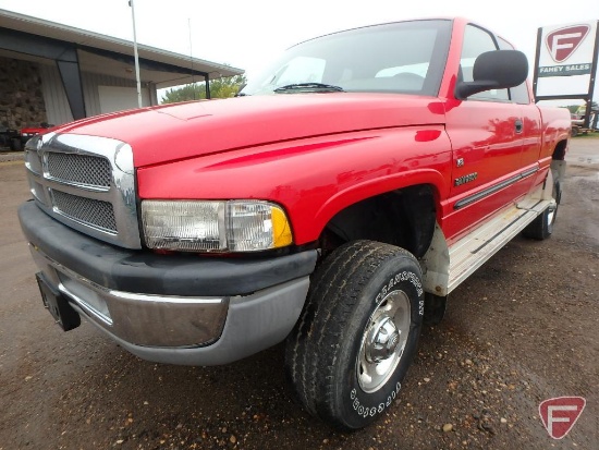 2001 Dodge Ram 4x4 Extended Cab Pickup Truck - REVERSE NOT WORKING