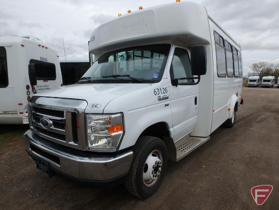 2014 Ford E-450 Super Duty Elkhart Bus