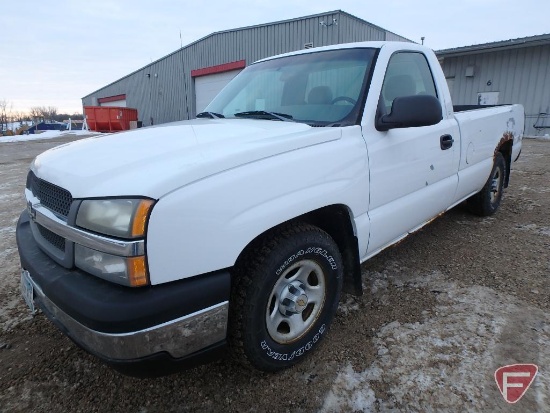 2004 Chevrolet Silverado Pickup Truck