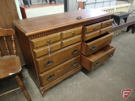 Wood dresser/storage cabinet, 6 drawers, 32inHx50inWx18inD, some hardware missing,