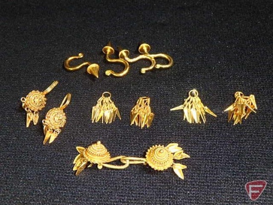 (12) pieces of 22k yellow Gold Asian jewelry pieces (16.135 dwt total)