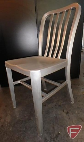 (4) aluminum dining room chairs