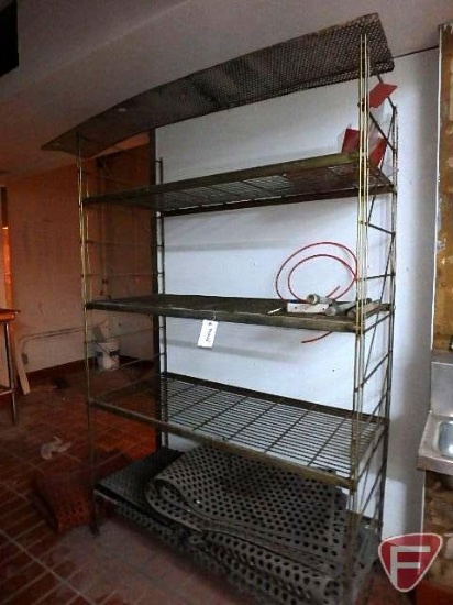 4 tier wire shelf and rubber mats, 48"x21"x75"H