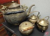 Brass kettles and pot, 4 pcs