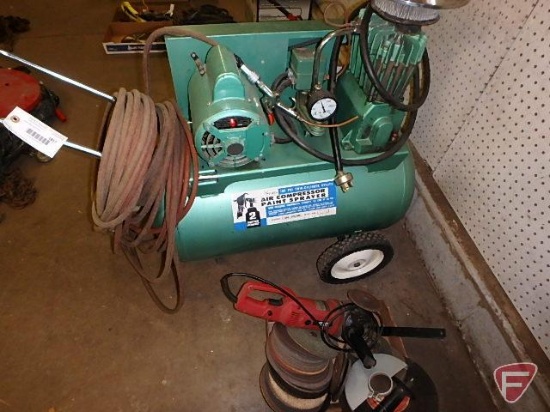 Sears portable air compressor, model 106153780, 150psi, 1ph, 2hp electric motor, 10amp