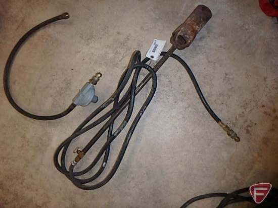 LP torch and gas hose with regulator