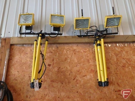 (2) adjustable halogen shop lights on tripod stands