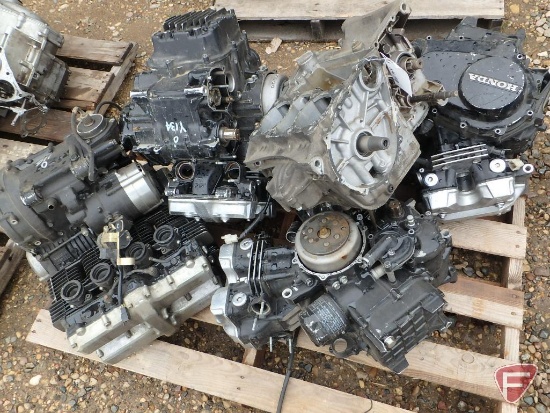 Motors/transmissions for parts: Honda and other, Twin, V-Twin, 4-cyl., five pcs